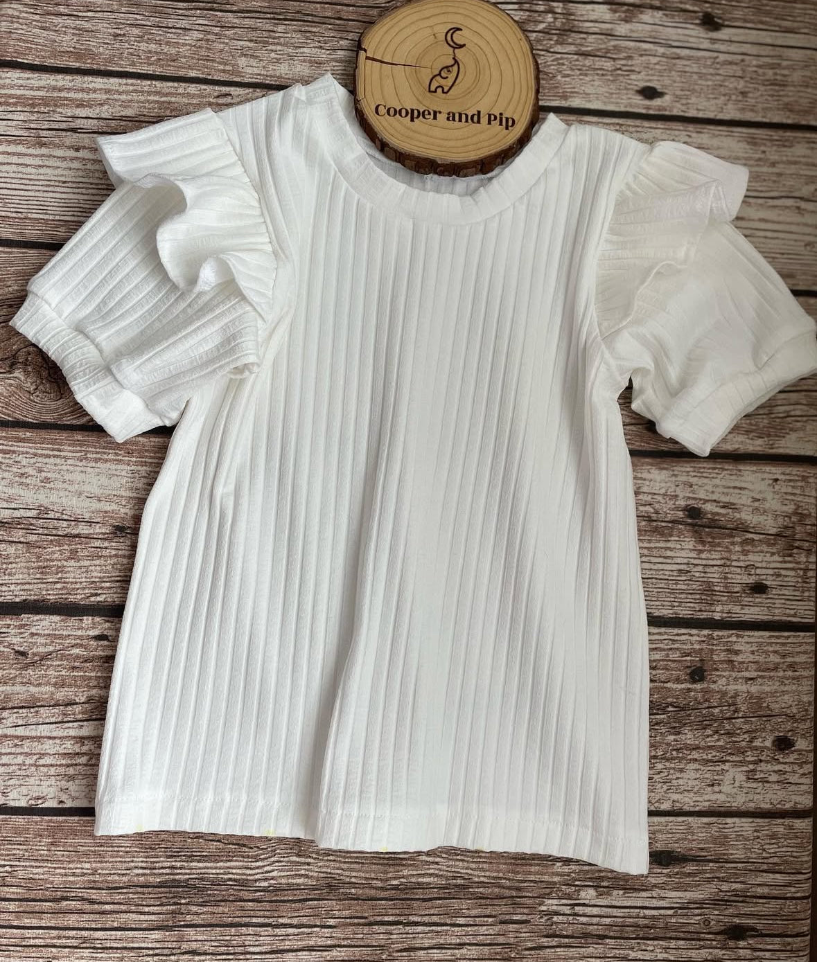 FLUTTER RIB KNIT TOP