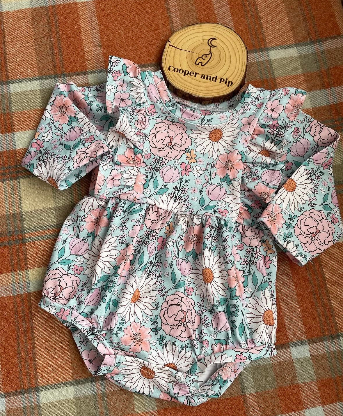 Mariposa romper-icy floral