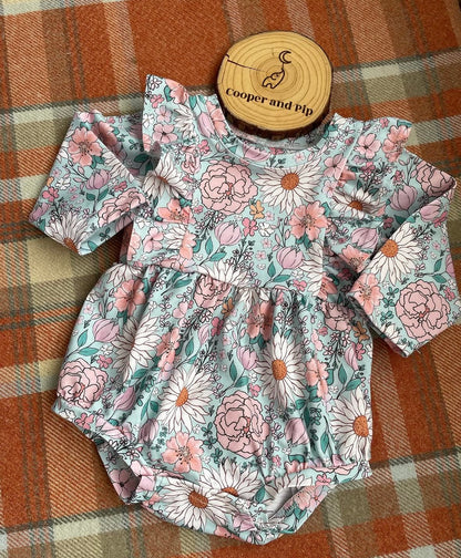 Mariposa romper-icy floral